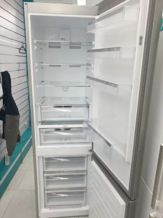 Nevera Smeg 2m x 60cm con garantía