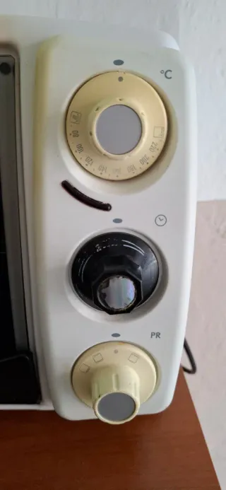 Horno Eléctrico Pequeño DeLonghi