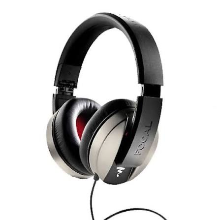 Auriculares Focal negros y plateados