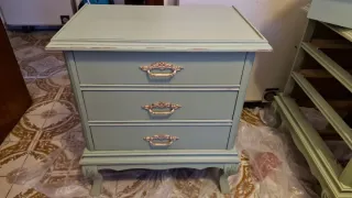 Mesitas de noche vintage restauradas y una cómoda!
