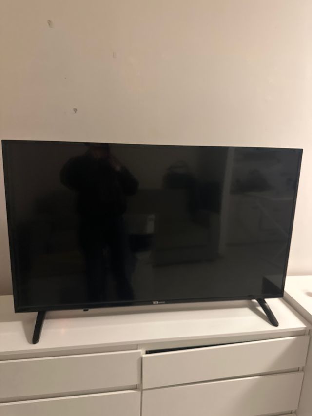 Televisor Negro