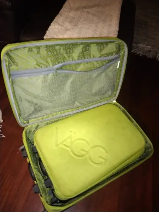 Maletas de viaje verdes