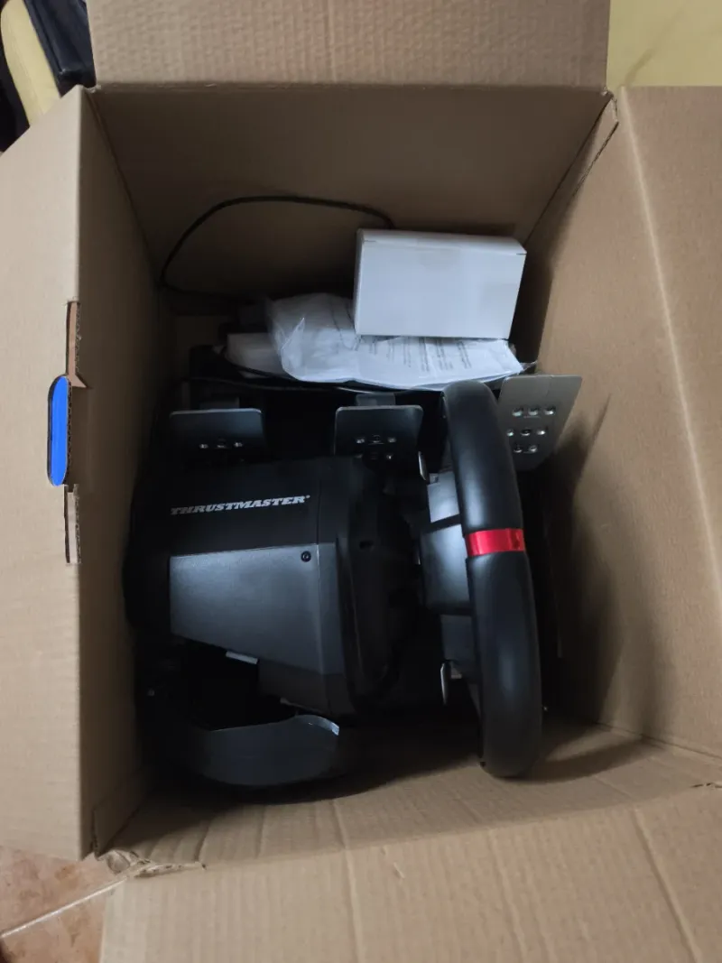 Thrustmaster T248 PS4/PS5 Seminuevo afbeelding 3