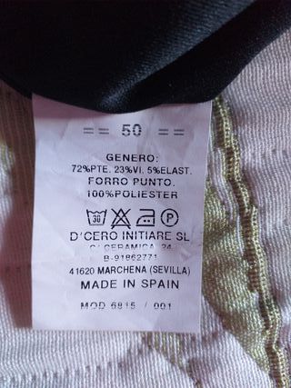 Vestido elegante con encaje negro