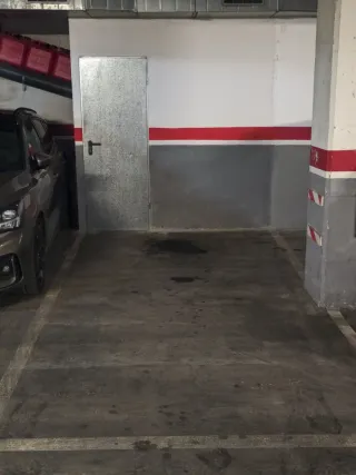 Parking Con Trastero