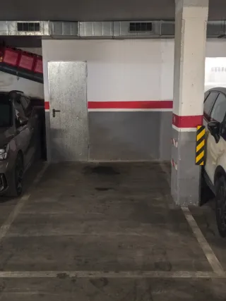 Parking Con Trastero