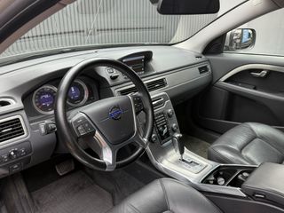 Volvo XC70 2.4 D5 AWD Summum Auto