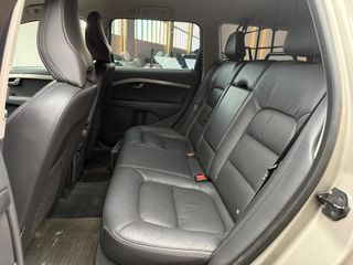 Volvo XC70 2.4 D5 AWD Summum Auto