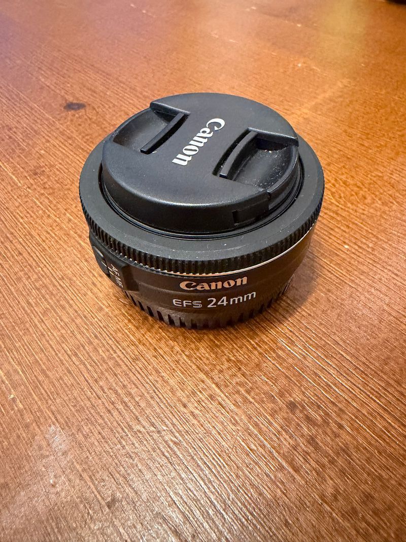 Objetivo Canon EFS 24mm