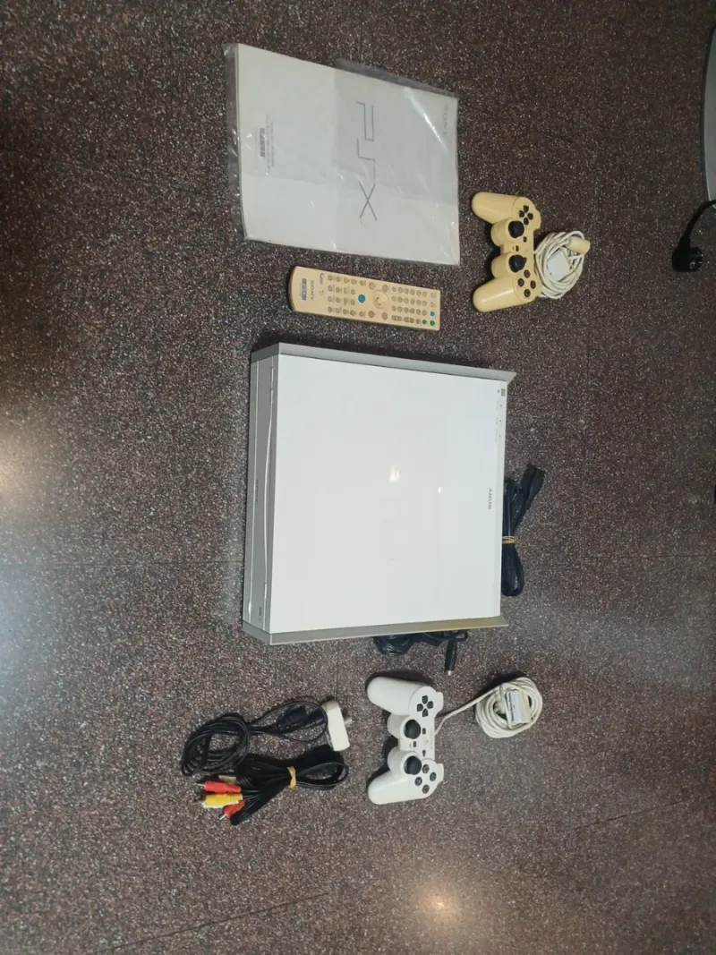 Consola Sony PSX Japonesa Blanca