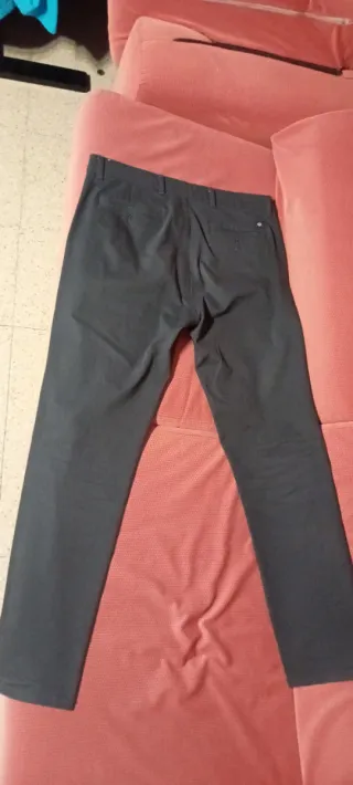 Pantalón gris verde. Dockers talla 36
