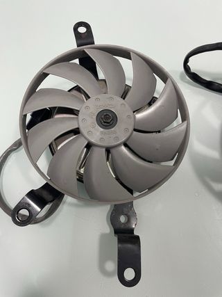 ELECTROVENTILADORES YAMAHA R6
