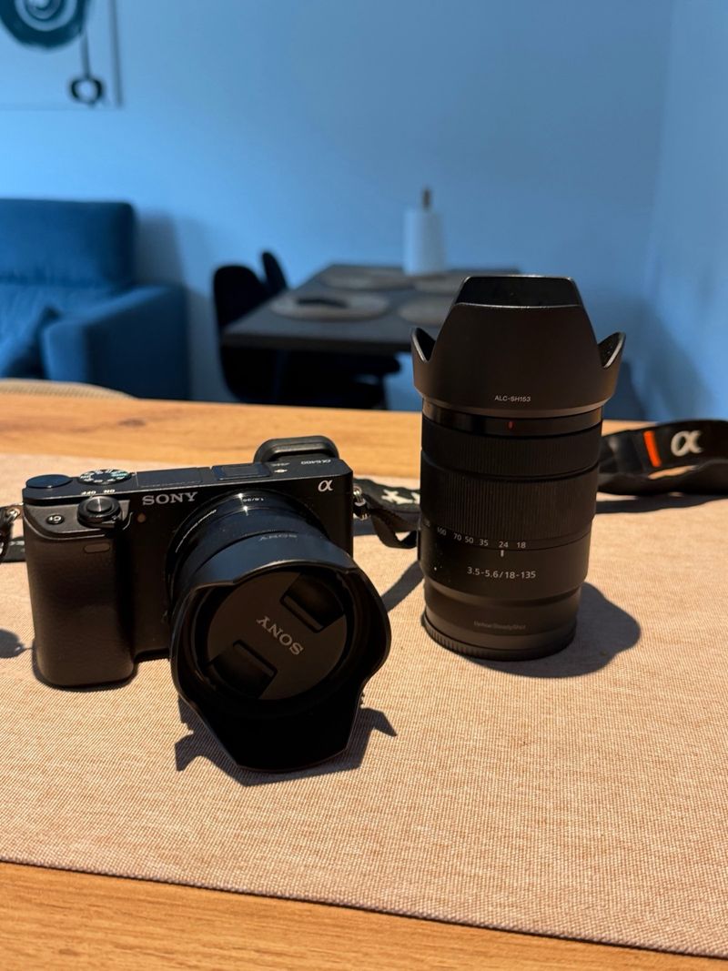 Sony Alpha a6400 + Objetivo 18-135mm OSS