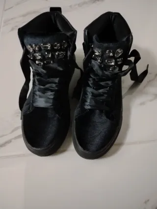 Scarpe donna nere con strass