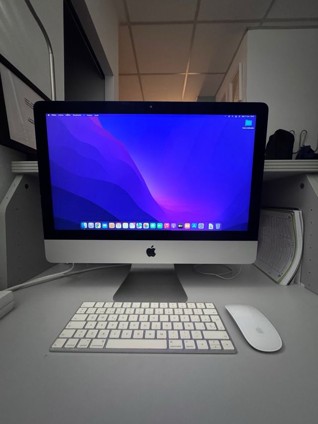 iMac Apple Plata y Blanco