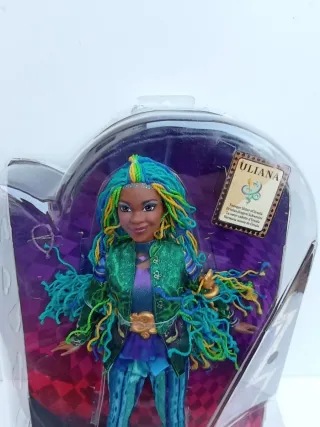 Muñeca Disney Descendientes Rise of Red