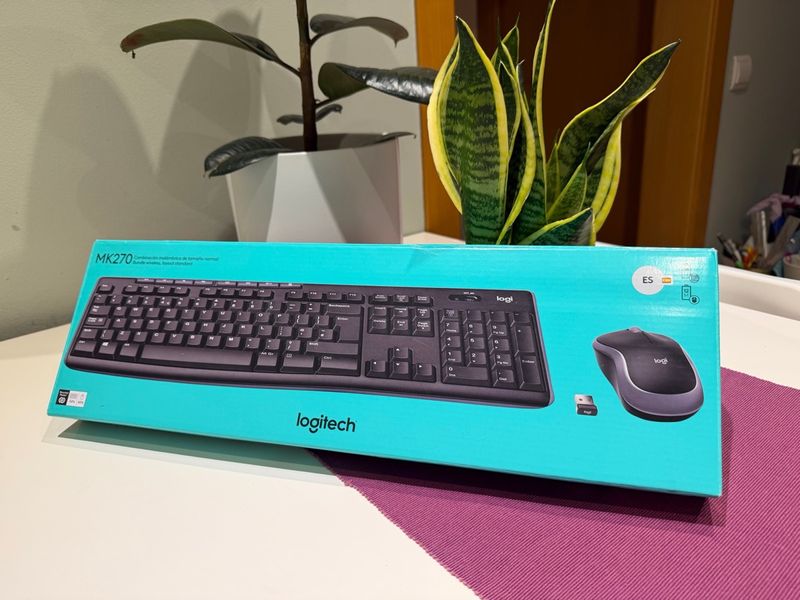 Logitech MK270 Teclado y Ratón Inalámbrico