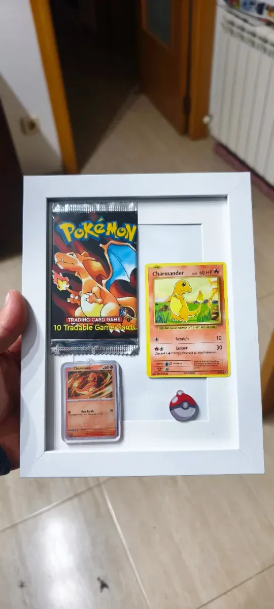 Cuadro Pokémon Charizard Pack y Cartas
