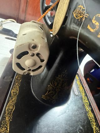 Máquina de coser Singer antigua