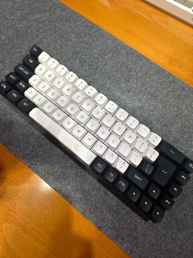 Teclado Mecánico Ozone Tactical 65%