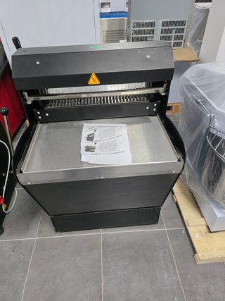 CORTADORA DE PAN PROFESIONAL