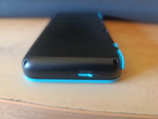 Nintendo 2DS XL + Pokémon Ultraluna