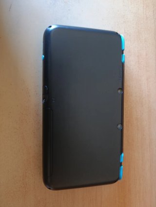 Nintendo 2DS XL + Pokémon Ultraluna