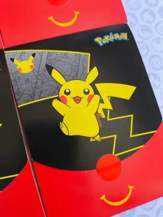 Sobre MacDonalds Pokemon 25 Aniversario