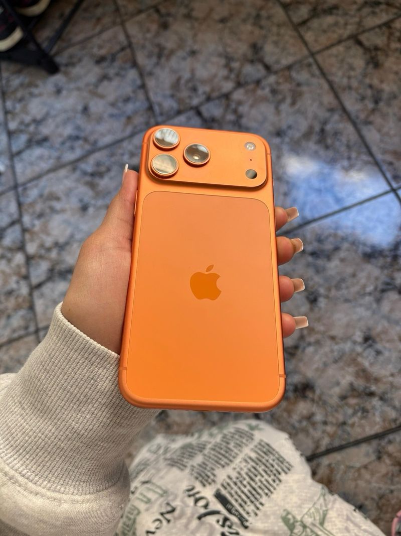 iPhone 17 Pro Max Naranja afbeelding 8