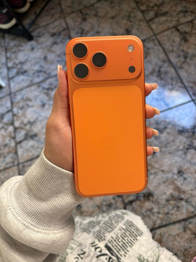 iPhone 17 Pro Max Naranja afbeelding 3