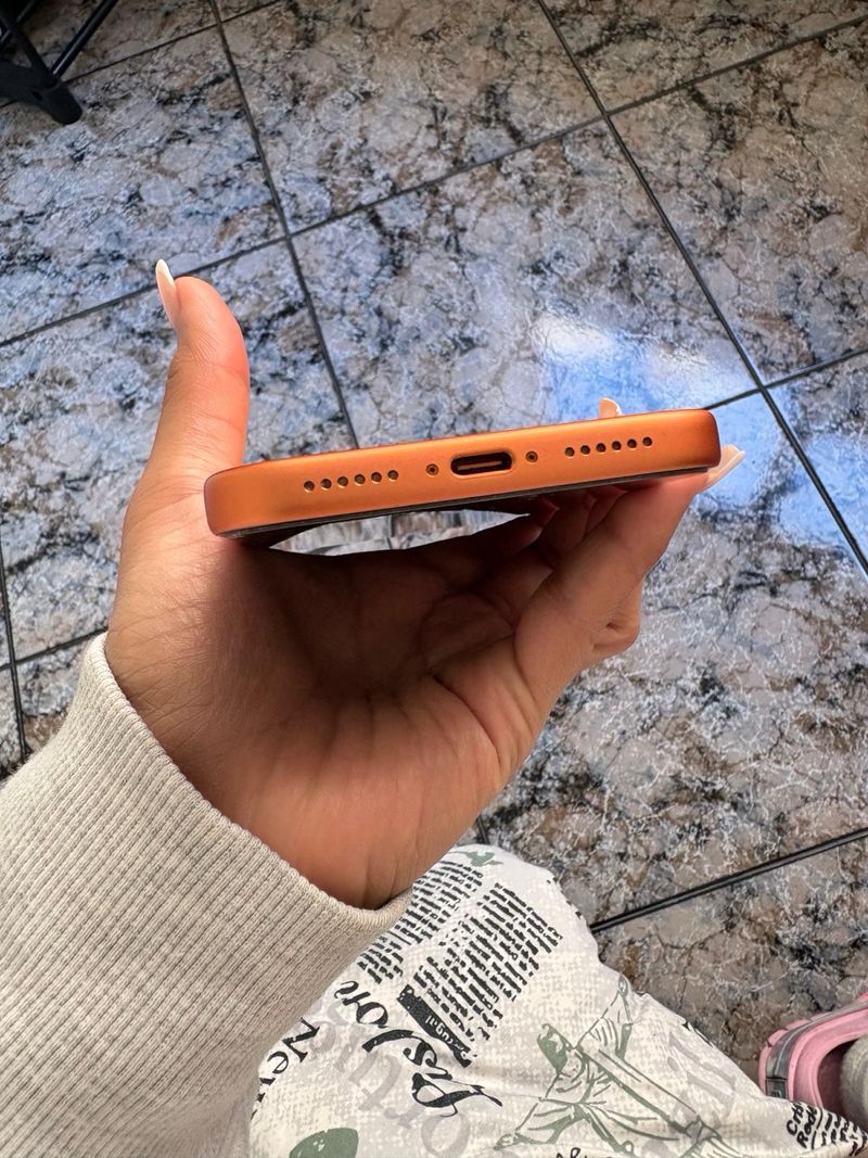iPhone 17 Pro Max Naranja afbeelding 5