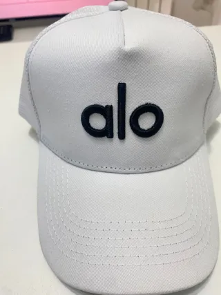 Gorra Alo Yoga