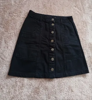 Minifalda negra vaquera Stradivarius mujer