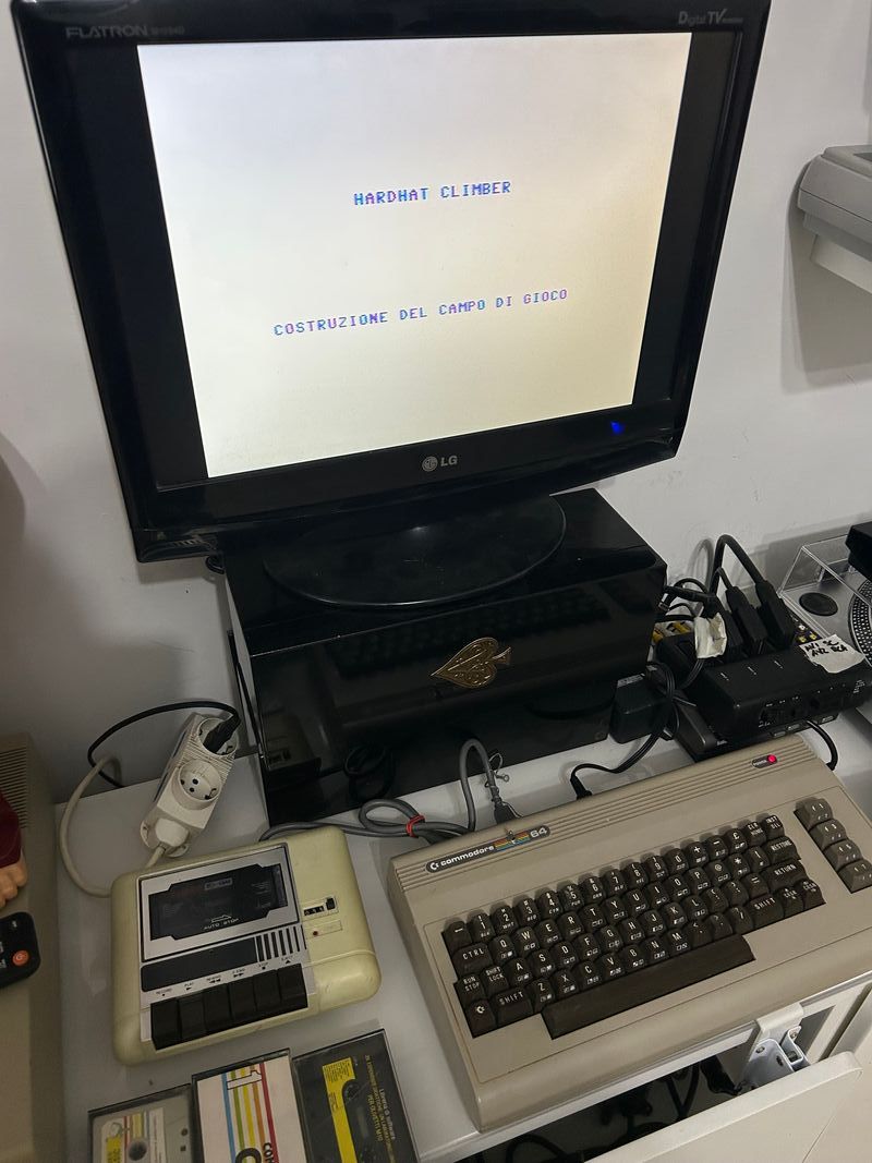 Lote de accesorios Commodore 64 con datacassette y joystick afbeelding 6