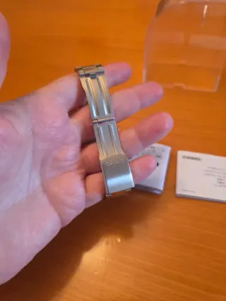 Casio MTP-1302 Blanco 39mm