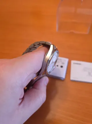 Casio MTP-1302 Blanco 39mm