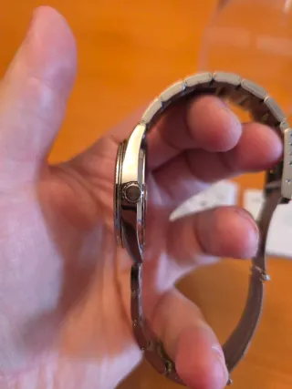 Casio MTP-1302 Blanco 39mm