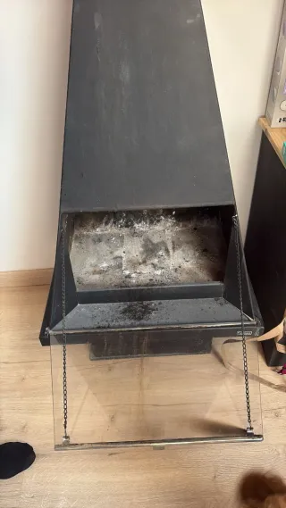 Chimenea hierro fuego a tierra