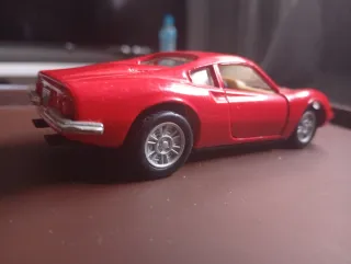 Coches escala Maisto