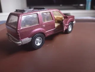 Coches escala Maisto