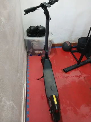 Patinete Eléctrico Cecotec modelo Bongo