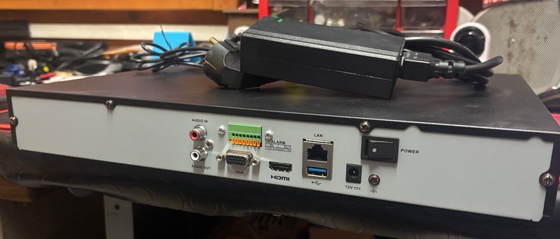 Venta de NVR SAFIRE SF-NVR8216A-4K con disco duro WD Purple de 2TB afbeelding 3