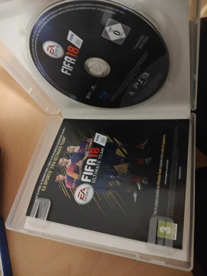 FIFA 18 Legacy Edition PS3 afbeelding 3