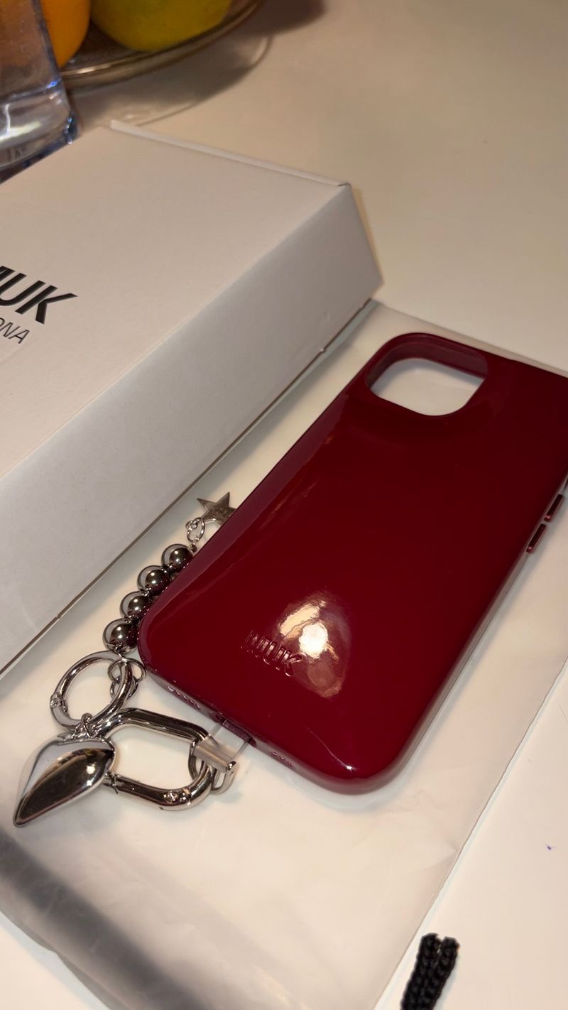 Funda iPhone 13 MUK Barcelona Roja