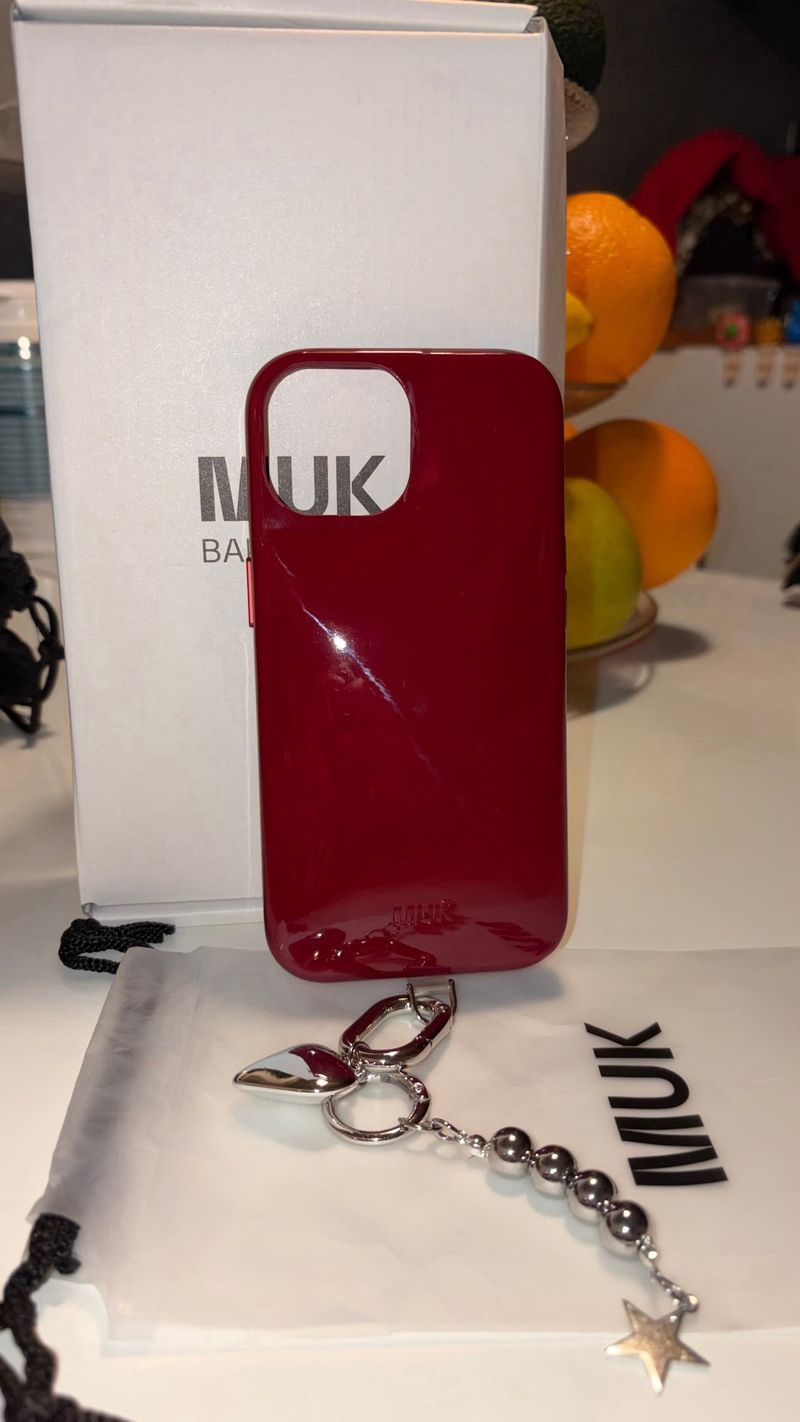Funda iPhone 13 MUK Barcelona Roja afbeelding 2