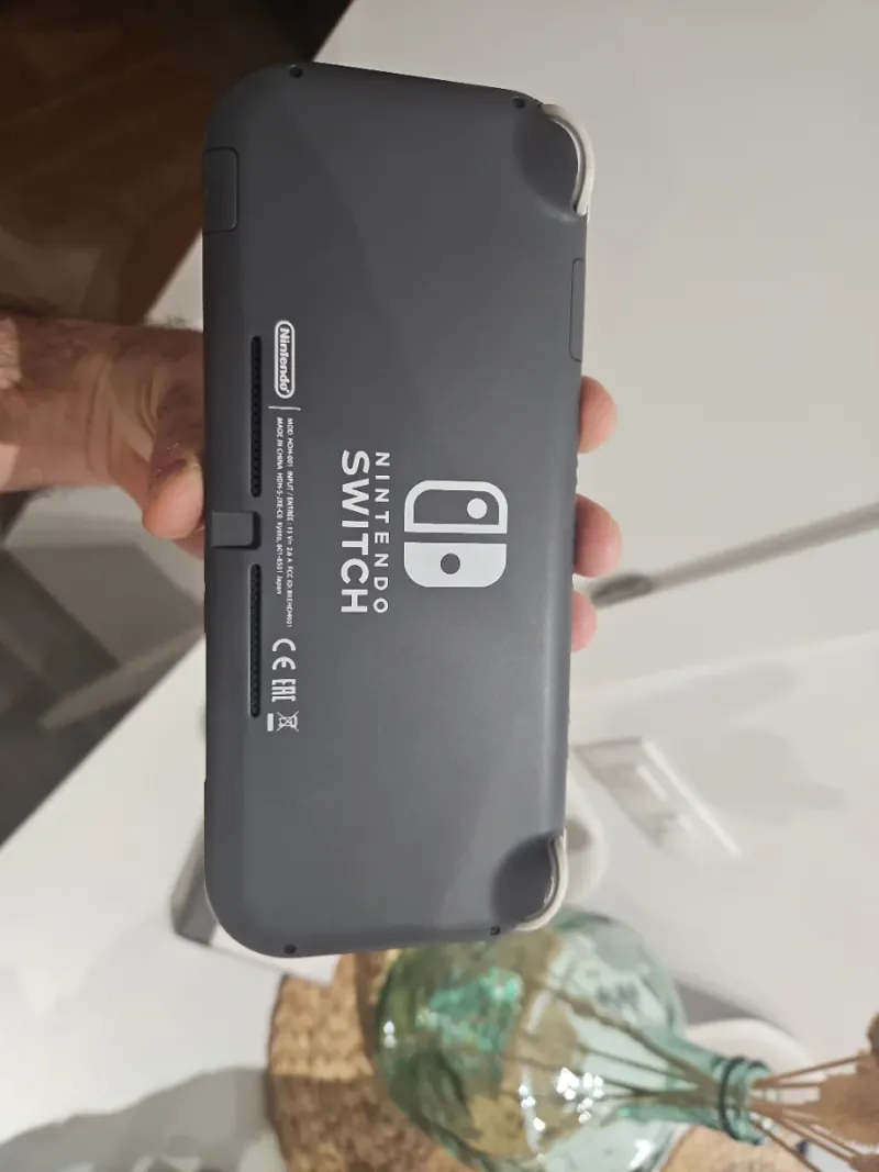 Nintendo Switch + Cuphead afbeelding 3