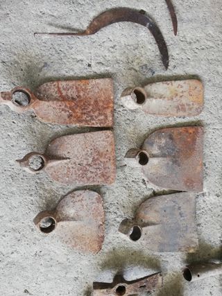 Herramientas de mano: picos, palas, azadas