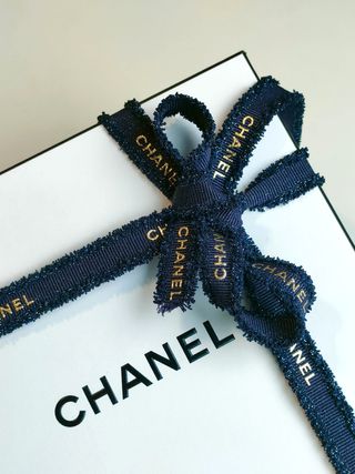 Bolsa y Caja de cartón Original - CHANEL