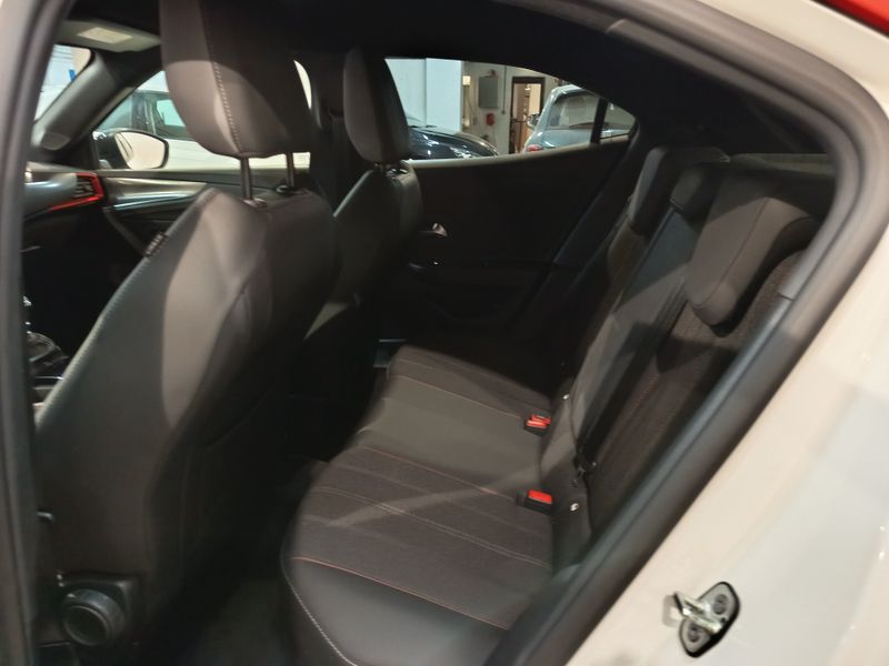 Opel Mokka 2023, foto 12