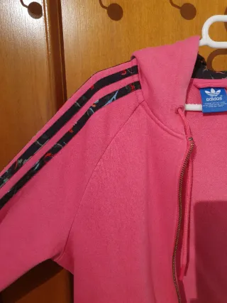 Sudadera Adidas con cremallera rosa